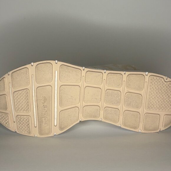 Adidas Swift Run Women's Sneaker Size 5.5 - Picture 11 of 11